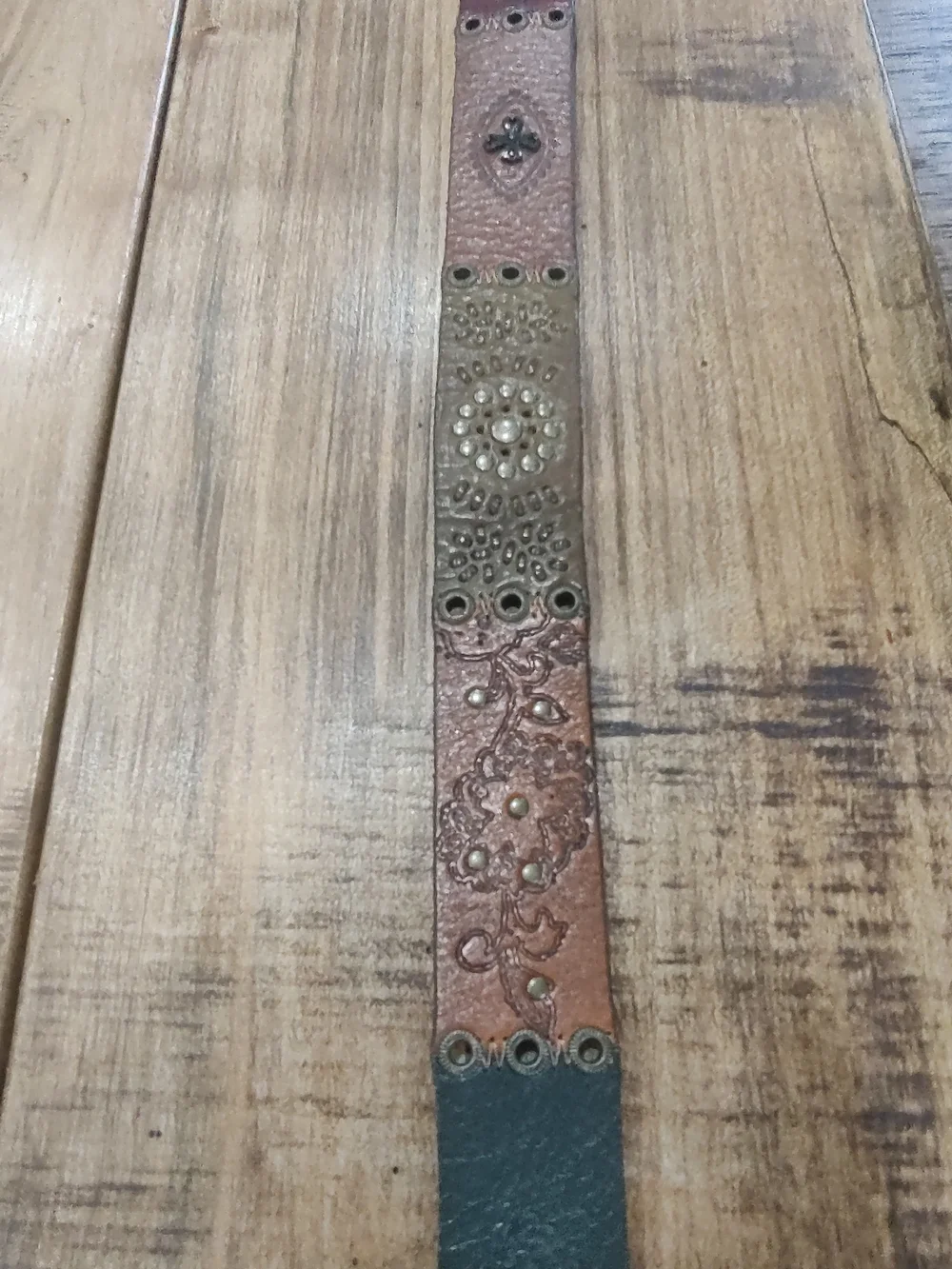 Vintage, Genuine Fossil Patchwork Leather Belt. Size L